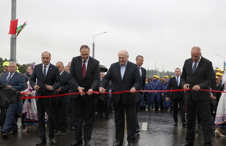 Лукашенко открыл мост Восточный в Гродно