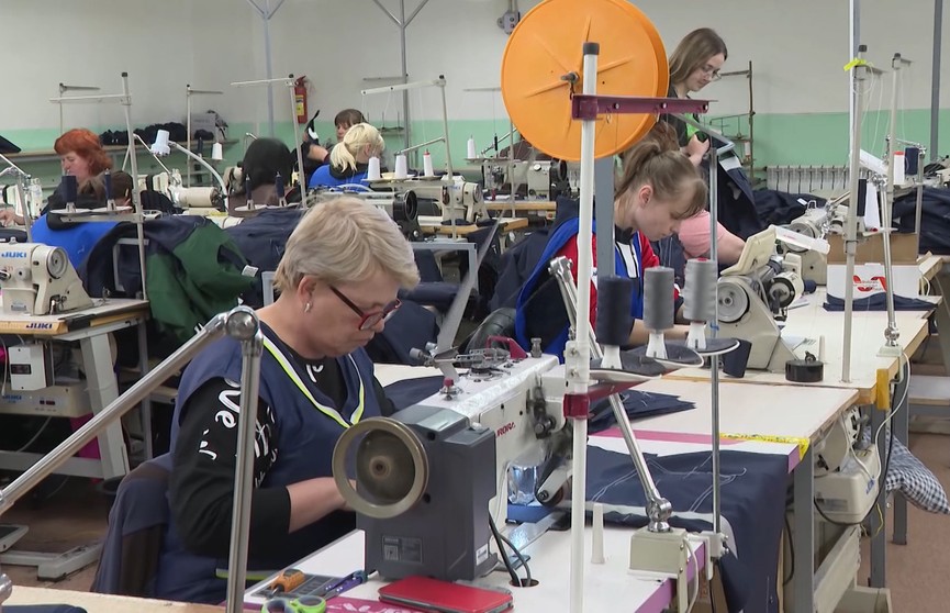 Как реализованы экономические задачи Президента: швейная фабрика в Мстиславле дала рабочие места