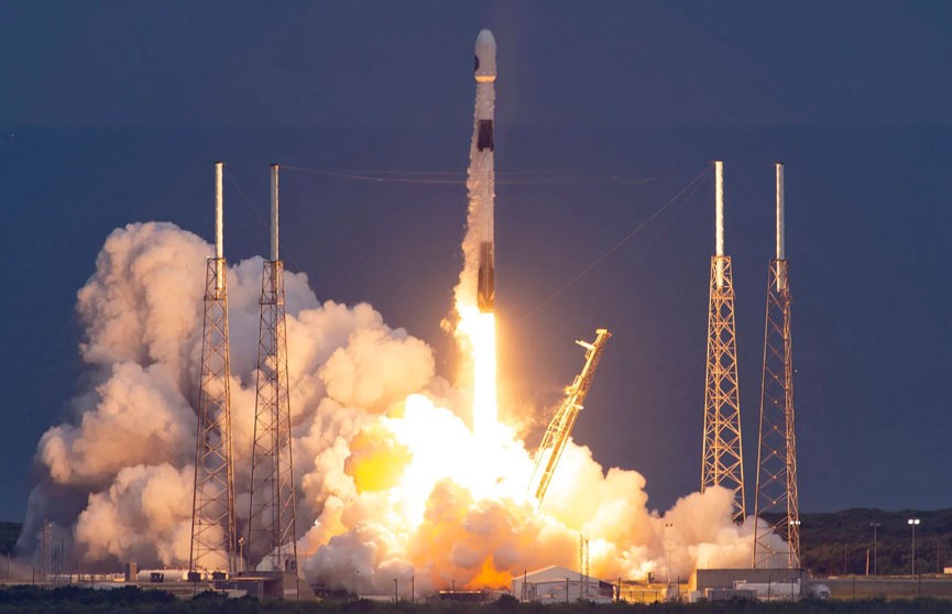 SpaceX запустила ракету с мыса Канаверал