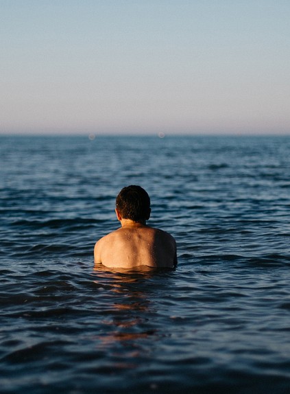 Фото Мужчины Со Спины На Море