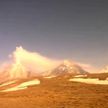 Вулкан Безымянный на Камчатке выбросил гигантский столб пепла