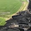 В Канзасе поезд с углем не затормозил вовремя: с рельсов сошли 30 вагонов