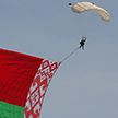 Лукашенко поздравил с профессиональным праздником ВВС: Это национальная гордость Беларуси!