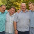 Лукашенко поздравил белорусов с Днем отца