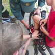 В Витебске спасатели помогали ребенку, нога которого оказалась зажата в велосипеде