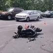 Девушка на мотоцикле попала в ДТП с мусоровозом в Минске