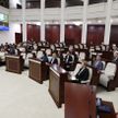 Первая сессия Палаты представителей Национального собрания восьмого созыва прошла в Доме правительства. Главное