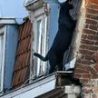Во французском городке по крышам разгуливала пантера