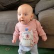 Девочка научилась стоять в возрасте двух месяцев (ФОТО)