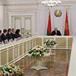 Лукашенко: Казахстан отдавать нельзя