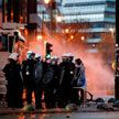 Бельгийская полиция в столкновении с протестующими применила слезоточивый газ