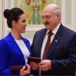 Александр Лукашенко присвоил космонавту Марине Василевской звание Героя Беларуси