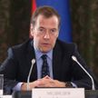 Медведев: Россия может ответить на конфискацию США активов