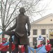 Памятник Антонию Тизенгаузу открыли в Поставах