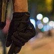 Полиция применила слезоточивый газ, чтобы сдержать футбольных болельщиков в Париже
