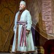 На сцене Большого театра поздравили народного артиста Беларуси Василия Ковальчука