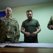 Зеленский опубликовал фото совещания с военными