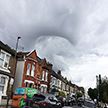«Чёрная дыра» на небе в Лондоне не на шутку напугала местных жителей