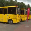 25 новых автобусов передал МАЗ школам Витебской области