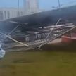 Ветер сбивал с ног, выкатившийся со взлетной полосы самолет: непогода и происшествия в Минске