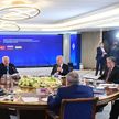 Как Лукашенко в Армении пытался всех помирить / Президент Беларуси принял участие в саммите ОДКБ в Ереване