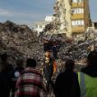 Эрдоган: 110 погибших извлечено из-под завалов после землетрясения в Турции