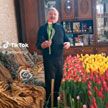 Белорусский блогер вырастил дома сотни тюльпанов и набрал почти 4 млн просмотров в TikTok