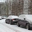 Снег, гололед и ливень: по всей Беларуси борются с последствиями непогоды