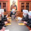 Синод УПЦ призвал защищать Киево-Печерскую лавру всеми легальными способами