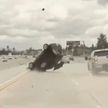 Видео аварии с взлетевшим в воздух автомобилем взорвало Сеть