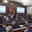 Лукашенко провел большое совещание Совмина в Доме правительства по вопросам экономики