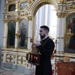 В Свято-Духов кафедральный собор Минска доставлен Благодатный огонь