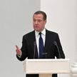 Медведев пожелал премьеру Словакии выздоровления после покушения