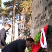 Представители СМИ возложили цветы к подножию мемориального комплекса Масюковщина