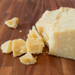 Сыр Пармезан: полезные свойства, состав, калорийность