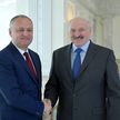 Александр Лукашенко и Игорь Додон обсудили двусторонние отношения и международную повестку