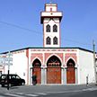 Машина протаранила двери мечети во Франции