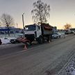 В Речицком районе грузовой автомобиль сбил двух женщин