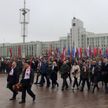В Минске у памятника Ленину проходит церемония возложения цветов и торжественный митинг