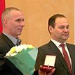 Премьер-министр Роман Головченко вручил государственные награды