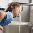 Опасность рядом: обычная водопроводная вода убивает человечество