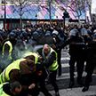 «Жёлтые жилеты» провели 11-ю акцию протеста во Франции: 15 участников задержаны
