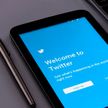 Twitter начал помечать аккаунты украинских СМИ, которые контролирует правительство