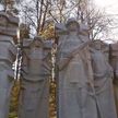 Власти Вильнюса сносят крупнейший мемориал советским воинам