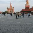 В Москве полицейские задержали гражданку США, которая выгуливала на Красной площади теленка