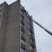 В Бресте мужчина по неизвестной причине с 5-го этажа вскарабкался по стене дома до 9-го