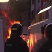 Протесты в Ирландии: полицейских пытались закидать «коктейлями Молотова»