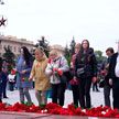 На площади Победы прошла церемония возложения цветов к Вечному огню