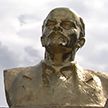 Загадочная история с исчезновением Ленина: памятник вернули на место