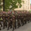 В Гродно для ветерана устроили мини-парад во дворе дома